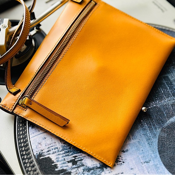 NWT | The GAP - Leather Envelope/Crossbody Bag | Deadstock - Picture 6 of 12